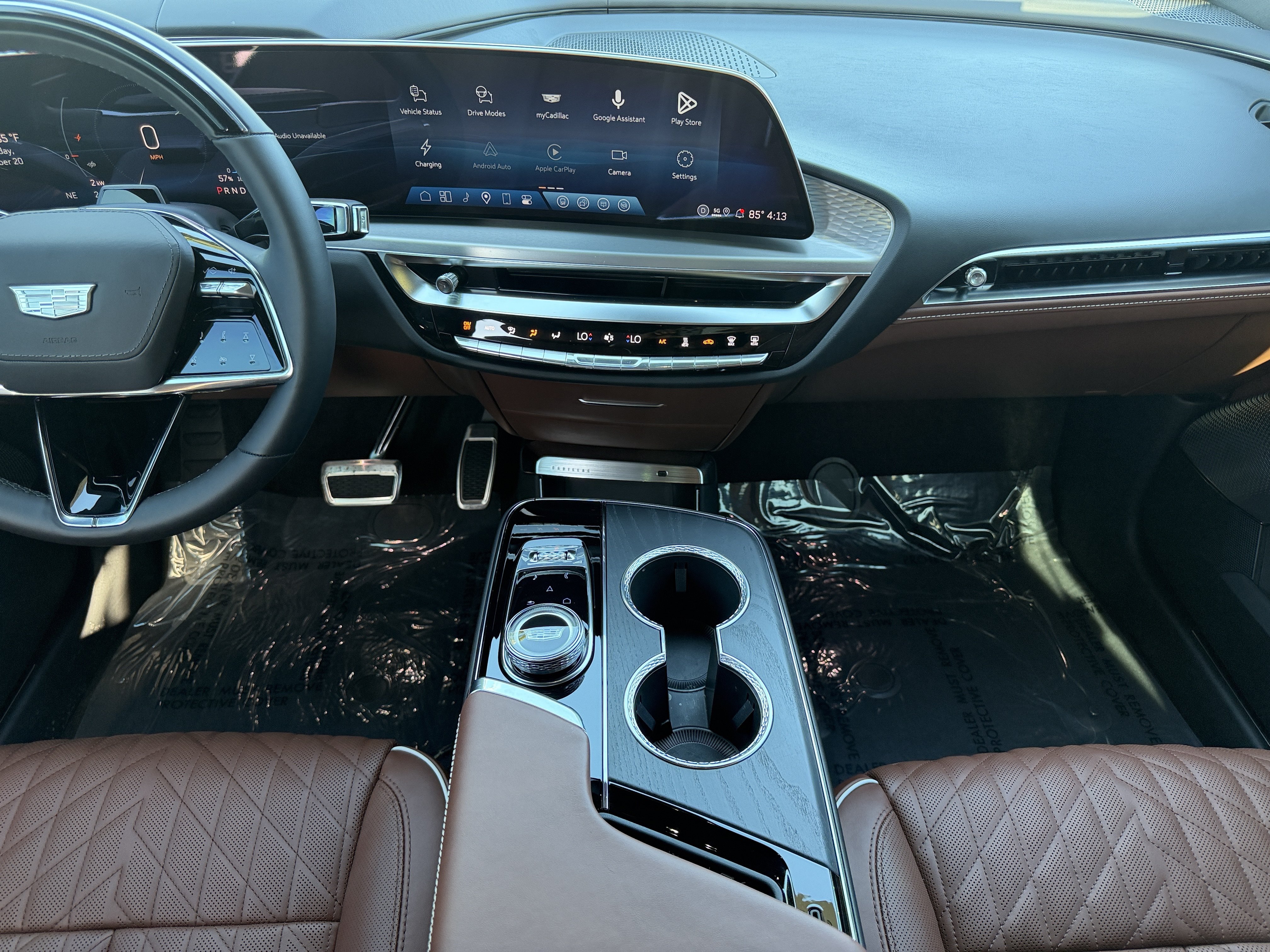 Used 2027 Cadillac Lyriq Signature Luxury RWD image 16