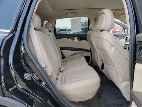 Used 2020 Lincoln Nautilus Reserve image 30