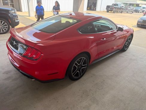 Used 2018 Ford Mustang Coupe w/ Equipment Group 101A RWD image 4