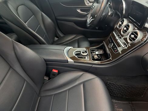 Used 2019 Mercedes-Benz C 300 4MATIC Sedan image 28