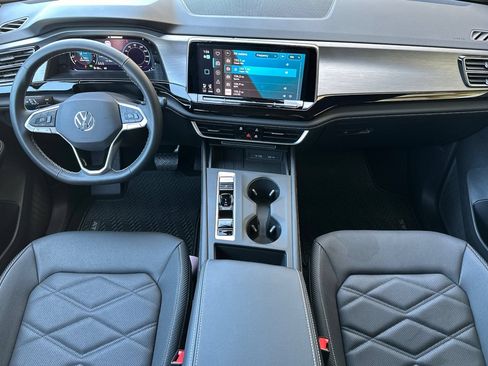 Used 2026 Volkswagen Atlas Cross Sport SE FWD image 13