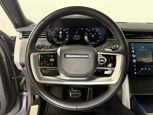 Certified 2025 Land Rover Range Rover SE AWD/4WD image 15