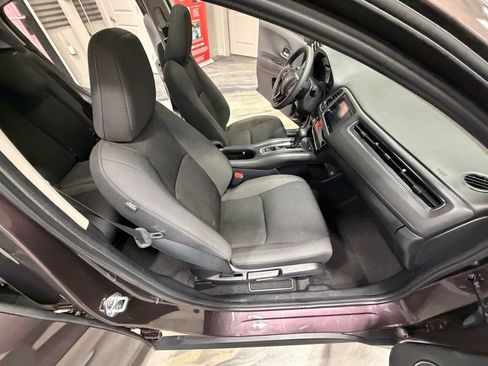 Used 2022 Honda HR-V EX image 41