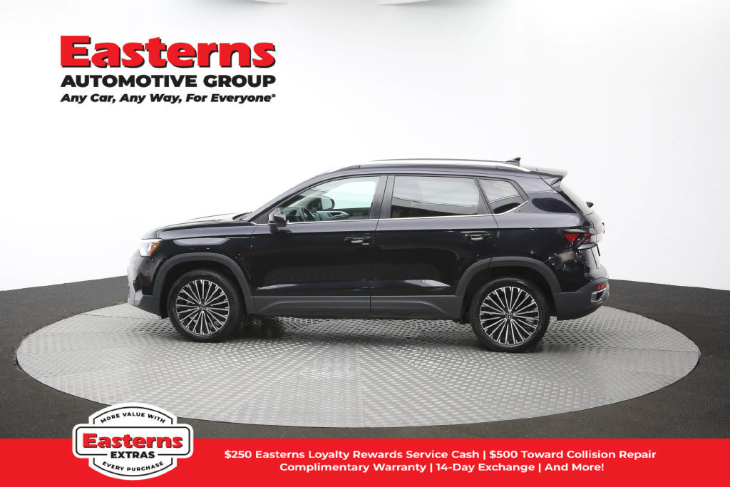 Used 2025 Volkswagen Taos SE FWD image 60