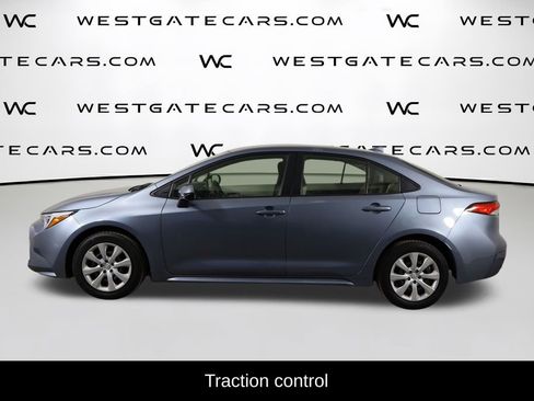 Used 2025 Toyota Corolla LE w/ Convenience Package image 5