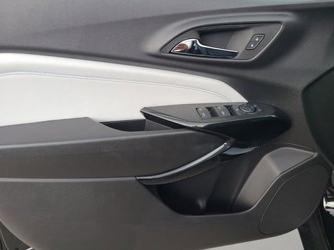 New 2026 Chevrolet Trax LT image 19