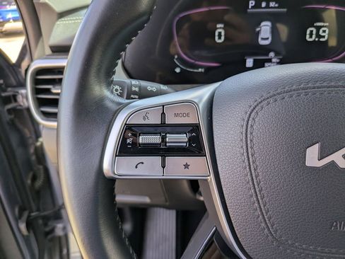 Certified 2023 Kia Telluride EX w/ EX Captain's Chair Package FWD image 32