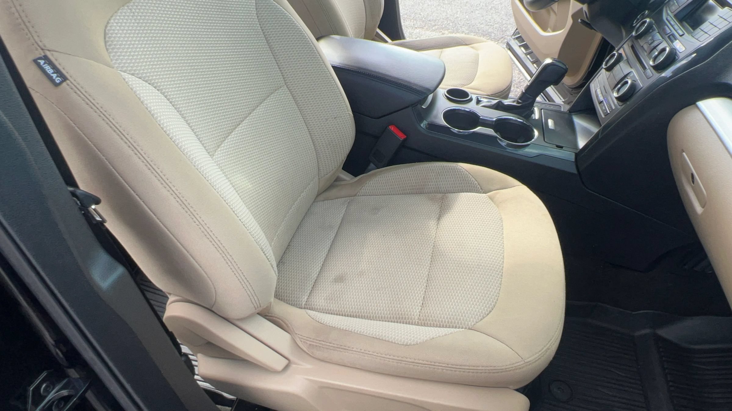 Used 2017 Ford Explorer XLT FWD image 22