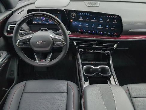 New 2026 Chevrolet Traverse Z71 w/ Enhanced Driving Package image 4