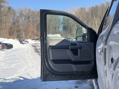 Used 2018 Ford F150 XLT w/ Equipment Group 302A Luxury image 24