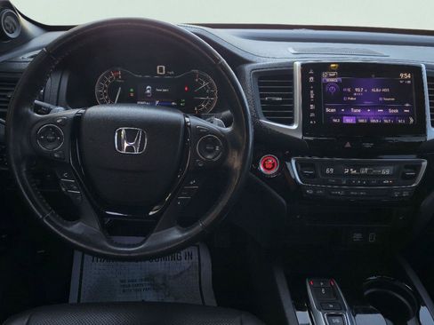 Used 2020 Honda Ridgeline Black Edition image 16