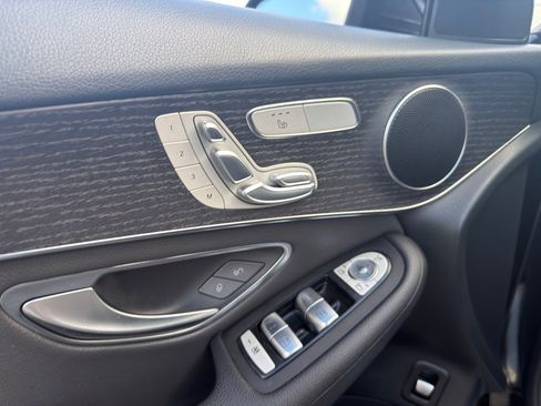 Certified 2022 Mercedes-Benz GLC 300 4MATIC w/ Premium Package Lite image 12