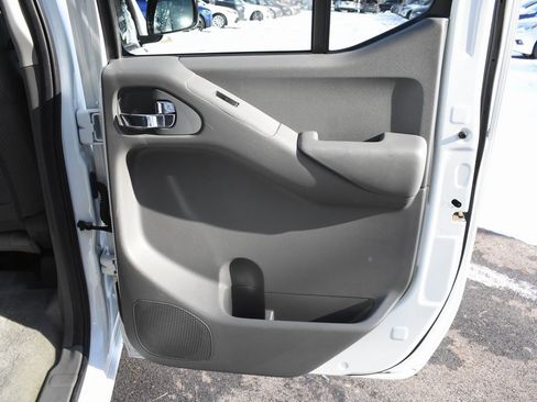 Used 2016 Nissan Frontier SV w/ SV Value Truck Package image 23