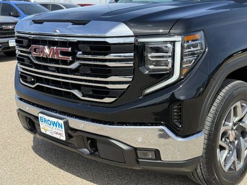 New 2026 GMC Sierra 1500 SLT w/ SLT Premium Plus Package image 17