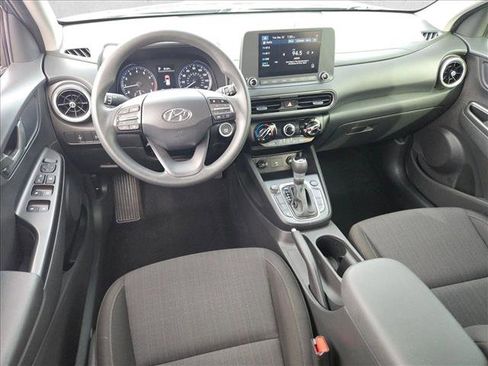 Used 2022 Hyundai Kona SEL image 16