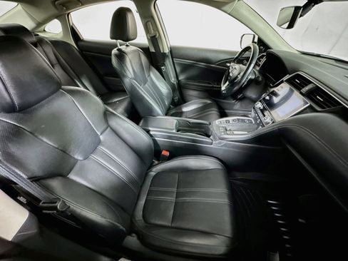 Used 2019 Honda Insight Touring image 25
