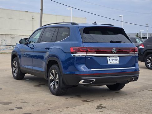 New 2026 Volkswagen Atlas SE image 3