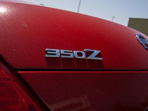 Used 2006 Nissan 350Z Touring RWD image 22