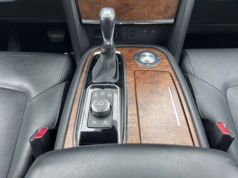 Used 2024 Nissan Armada SL RWD image 11
