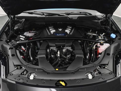 New 2025 Maserati Grecale Trofeo image 29