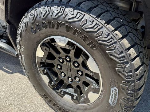 Used 2022 GMC Hummer EV Edition 1 w/ LPO, Illumination Package image 8