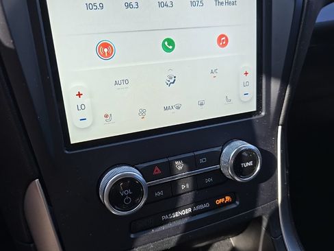Used 2023 Ford Edge SEL w/ Convenience Package AWD/4WD image 32