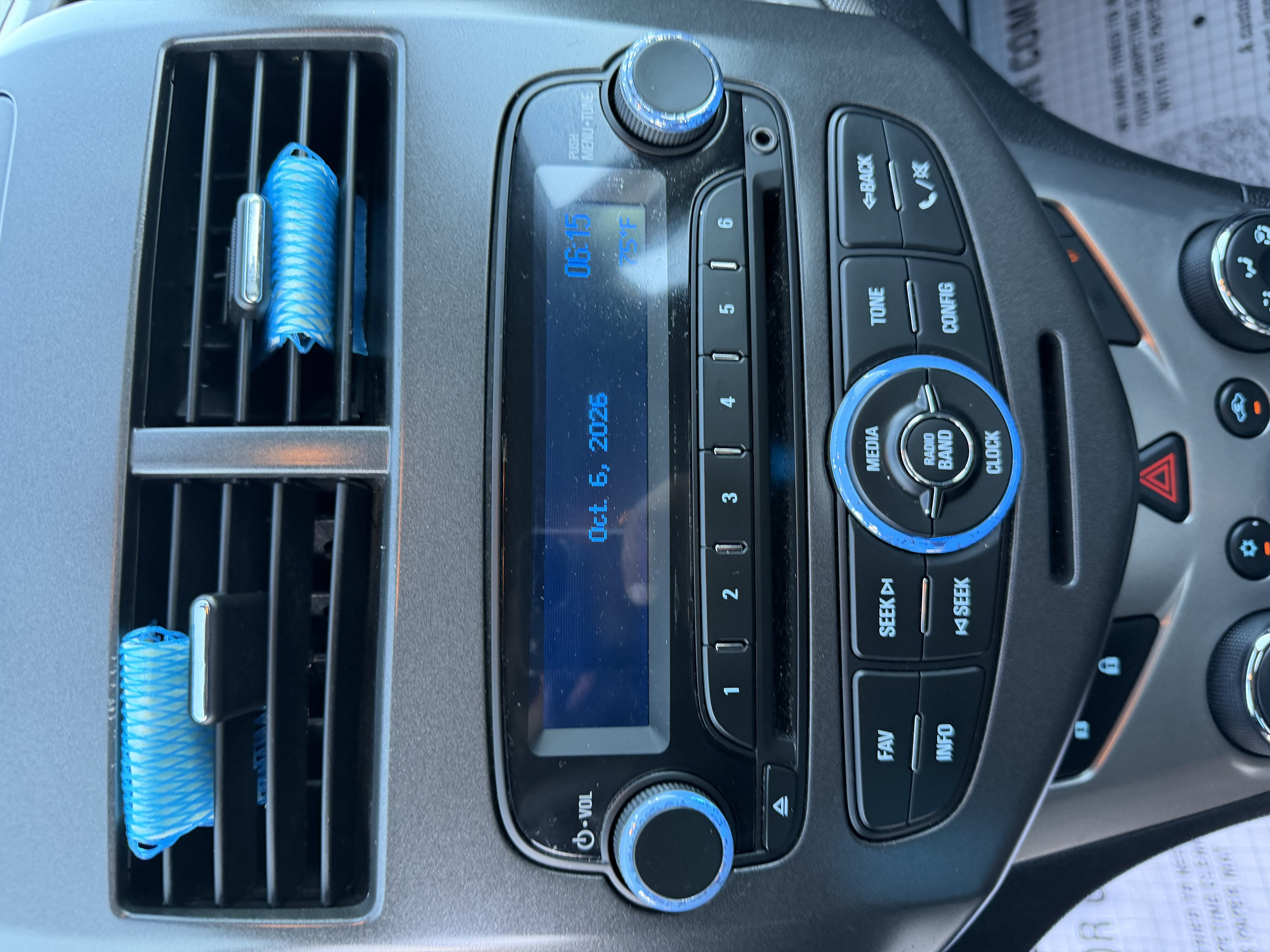 Used 2015 Chevrolet Sonic LT FWD image 9