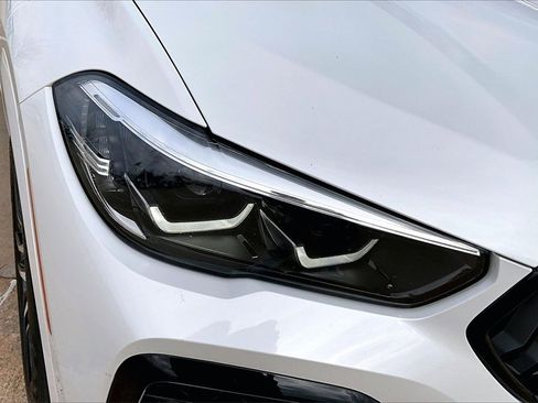 Used 2023 BMW X6 xDrive40i w/ M Sport Package image 30