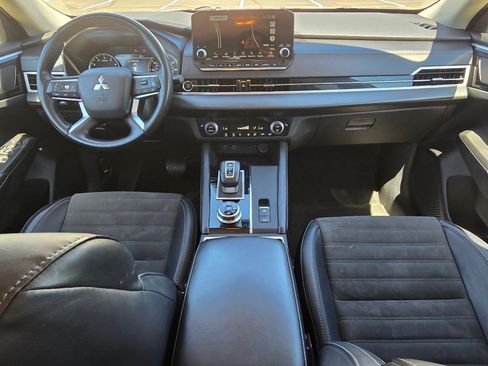 Used 2024 Mitsubishi Outlander SE AWD/4WD image 27