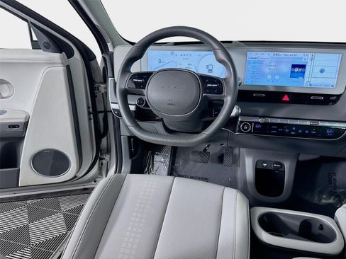 Certified 2024 Hyundai Ioniq 5 Limited RWD image 24