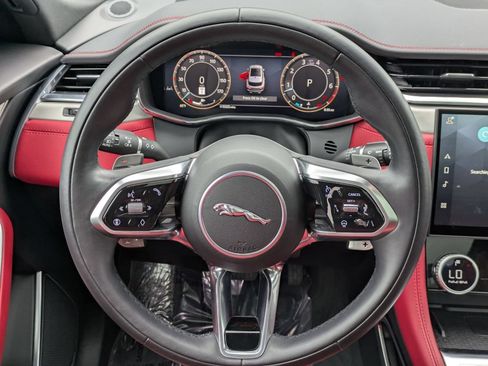 Used 2026 Jaguar F-PACE R-Dynamic S AWD/4WD image 17