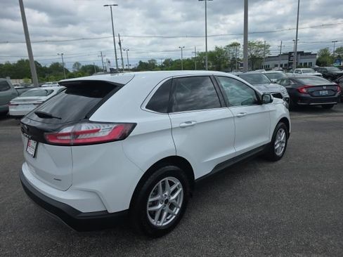 Used 2024 Ford Edge SEL image 4