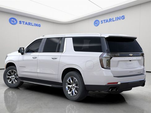 New 2025 Chevrolet Suburban Premier image 3