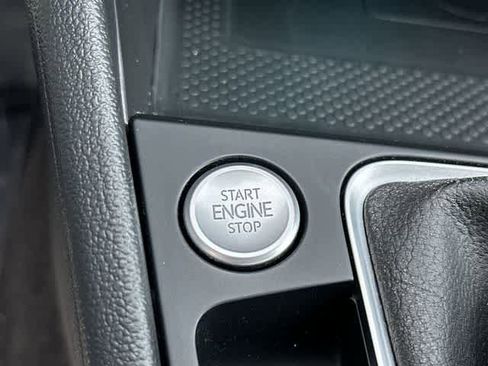 Used 2024 Volkswagen Jetta GLI 40th Anniversary Edition FWD image 10