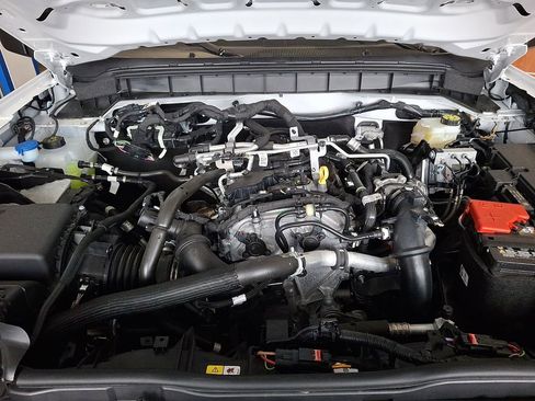 Used 2025 Ford Bronco 4-Door AWD/4WD image 25