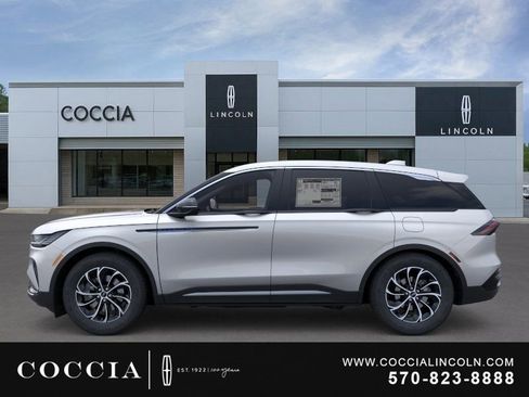 New 2026 Lincoln Nautilus Premier AWD/4WD image 3