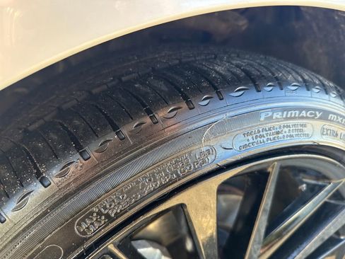 Used 2023 Toyota Camry XSE w/ Navigation Package image 28