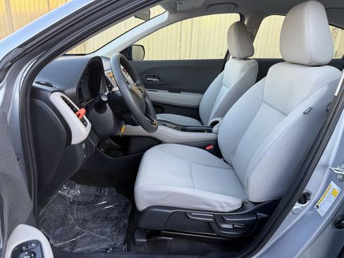 Used 2020 Honda HR-V LX image 15