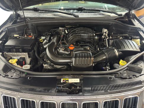 Used 2014 Jeep Grand Cherokee Limited AWD/4WD image 35