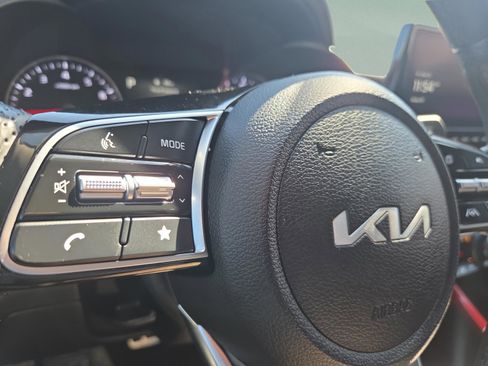 Used 2024 Kia Forte GT-Line w/ GT-Line Premium Package image 14