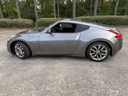 Used 2013 Nissan 370Z Touring image 6
