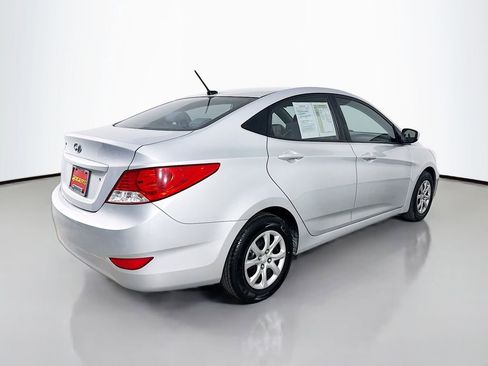 Used 2014 Hyundai Accent GLS FWD image 8