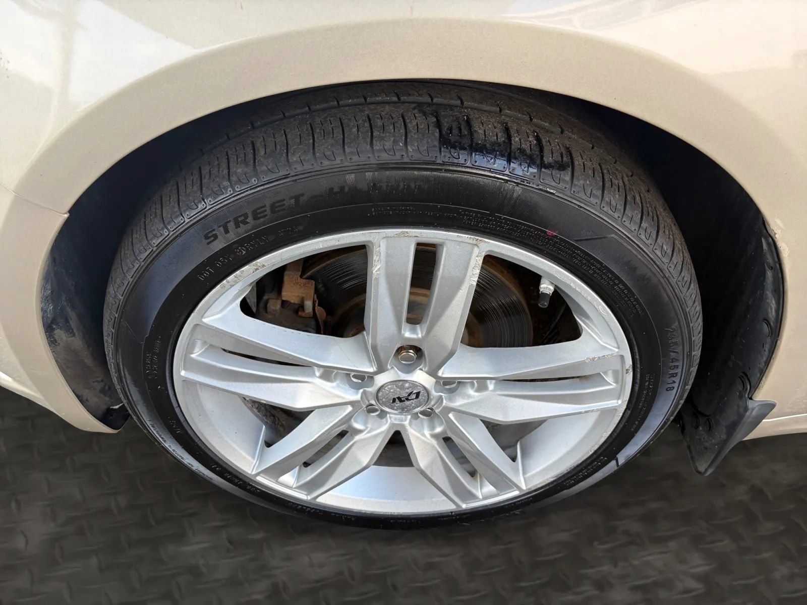 Used 2017 Ford Fusion Energi SE FWD image 36