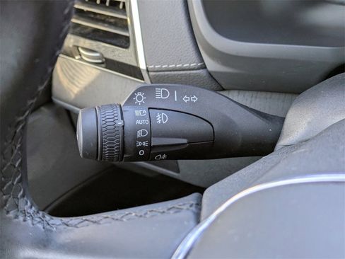 Certified 2024 Volvo XC90 B6 Ultimate w/ Lounge Package image 39