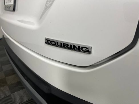 Certified 2025 Honda Pilot Touring image 23