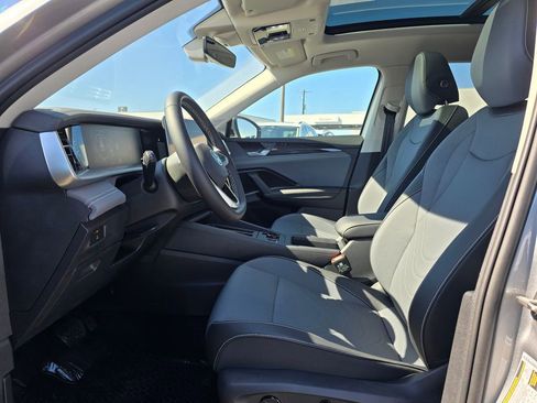 New 2026 Volkswagen Tiguan SE AWD/4WD image 22