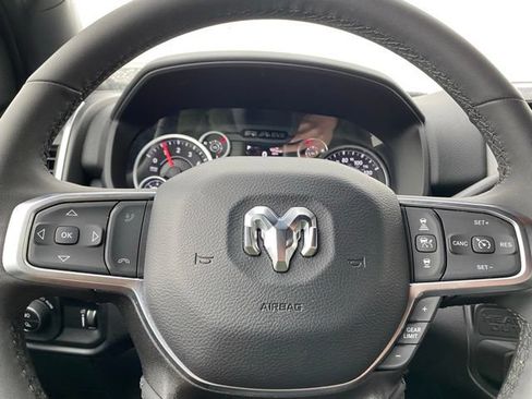 Used 2025 RAM 2500 Big Horn AWD/4WD image 13