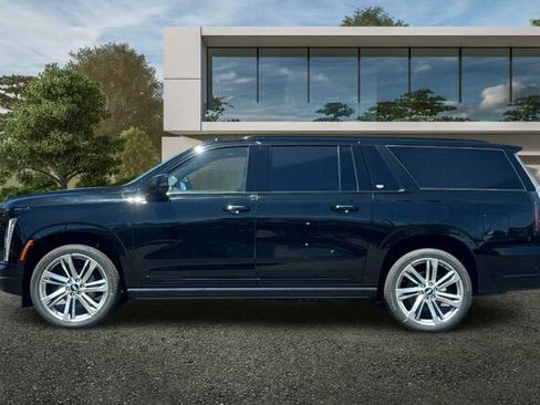 New 2026 Cadillac Escalade ESV Platinum Sport AWD/4WD image 7