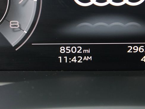 Certified 2025 Audi Q7 2.0T Premium Plus image 12