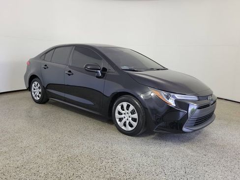 Used 2024 Toyota Corolla LE image 4